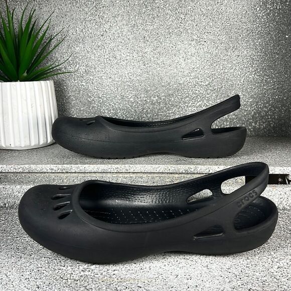 Crocs Kadee Black Slip On Flats Sandals Shoes Size 7 - Picture 1 of 6